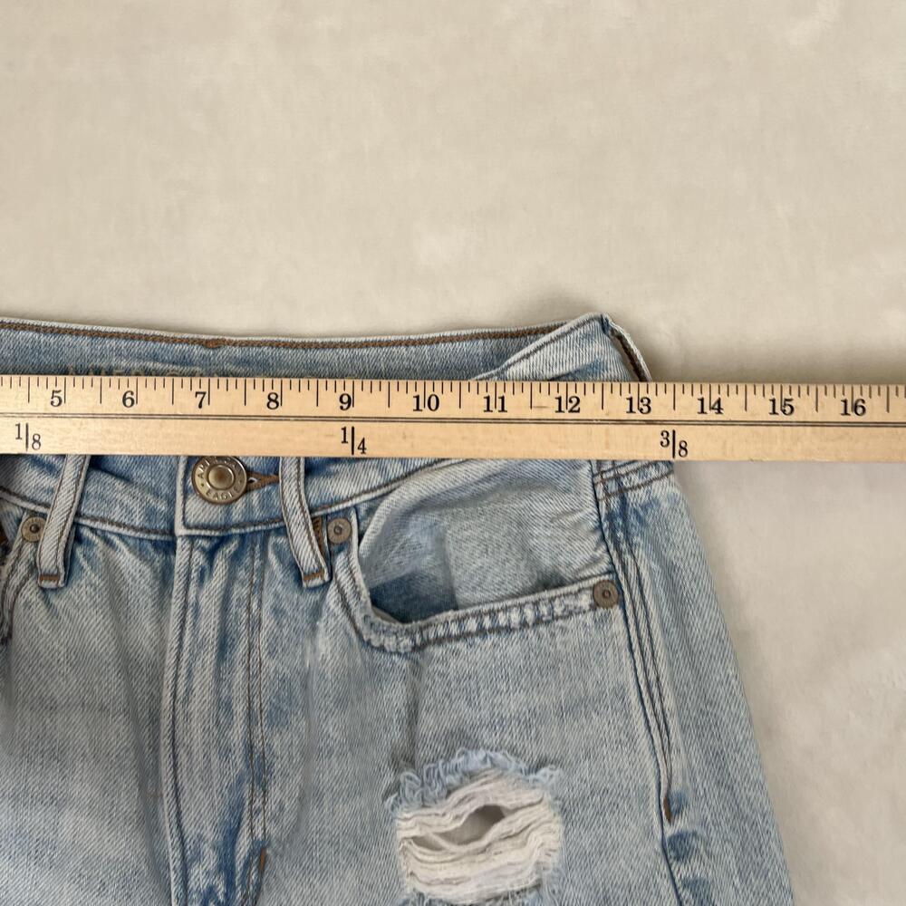 American Eagle 90s High Rise Boyfriend Jeans Womens 4 Blue Distressed Denim - Picture 5 of 12